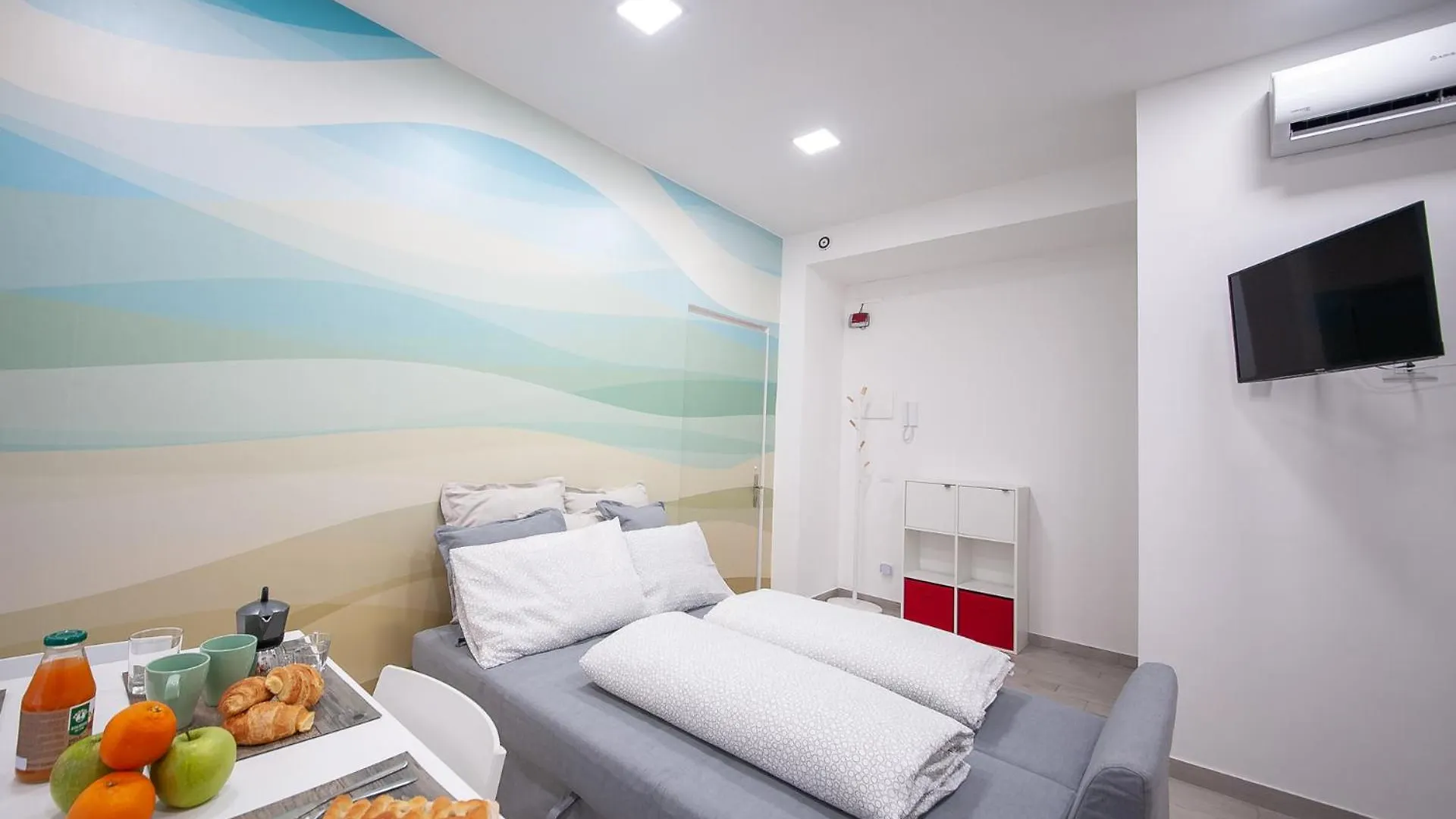 Ines Rivieraholiday Albenga 0*,  Italy